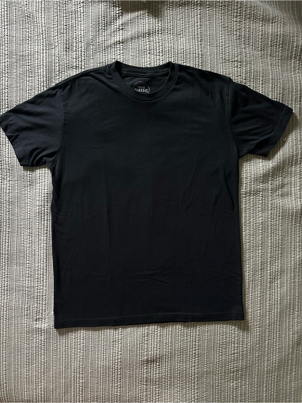 True Classic Men’s Medium Fitted Black T-shirt